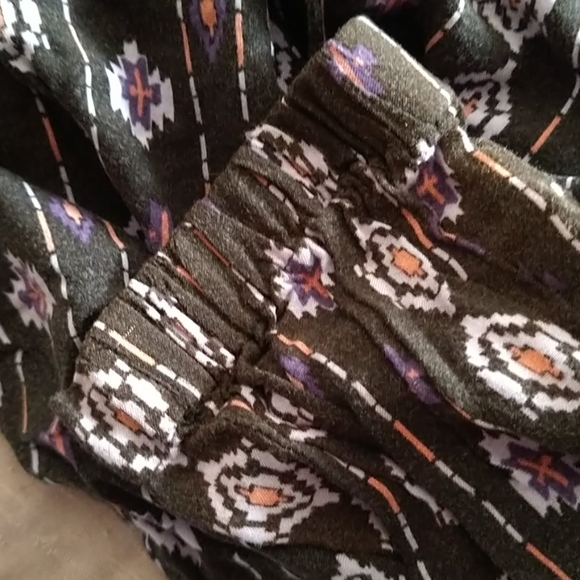 Pants - Picture 3 of 4